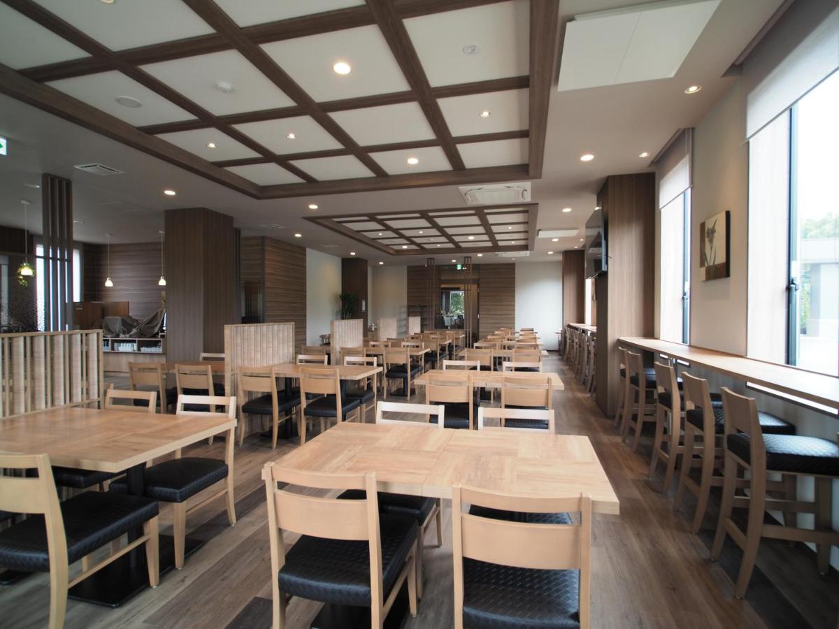 二本松露樱酒店